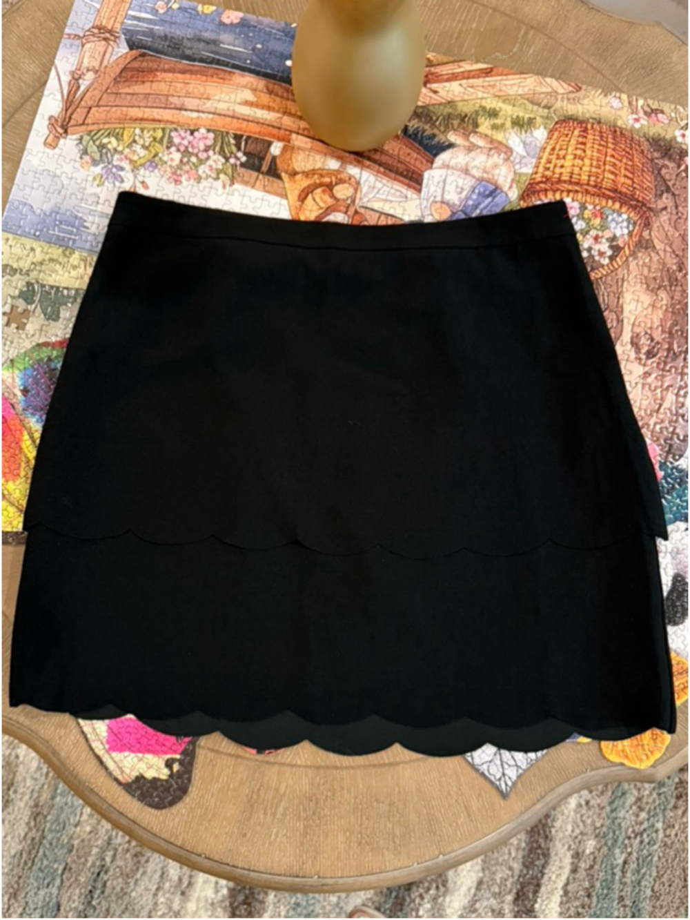 LOFT Outlet Black Scalloped Mini Skirt Size 10 - Picture 3 of 4